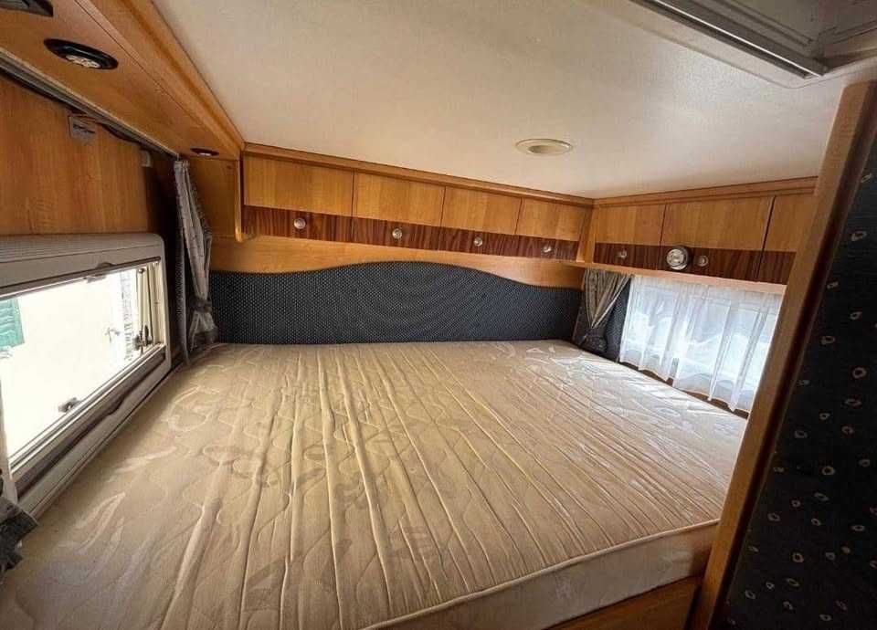 Auto Caravana Burstner i647 Elegance