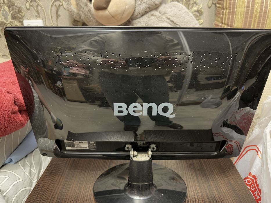 Офісні монітори( також єсть системники і принтер)