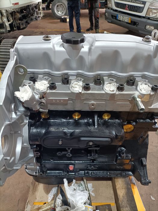 Motor Mitsubishi 4d56