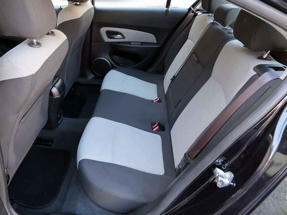 Chevrolet Cruze 1.6 LS 2011 em estado perfeito