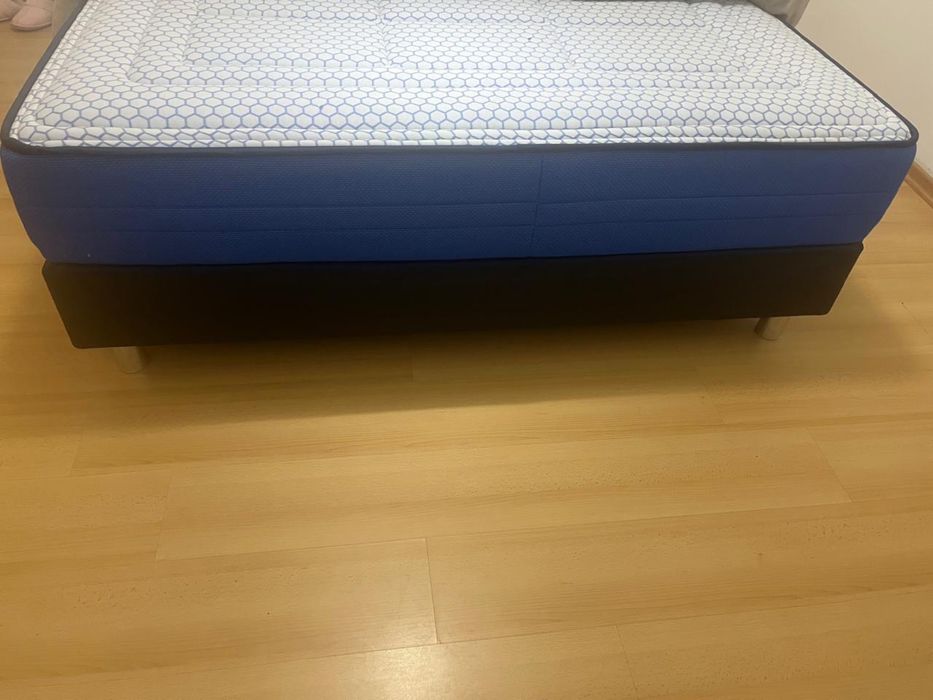 Cama queen 1,55 x 1,98m