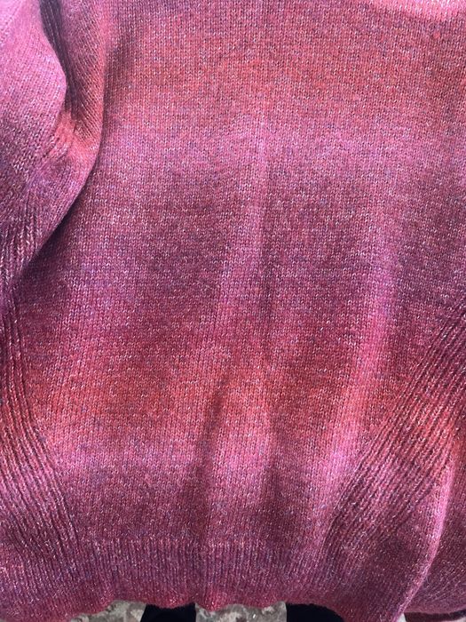 Sprzedam lekko uzywany sweter