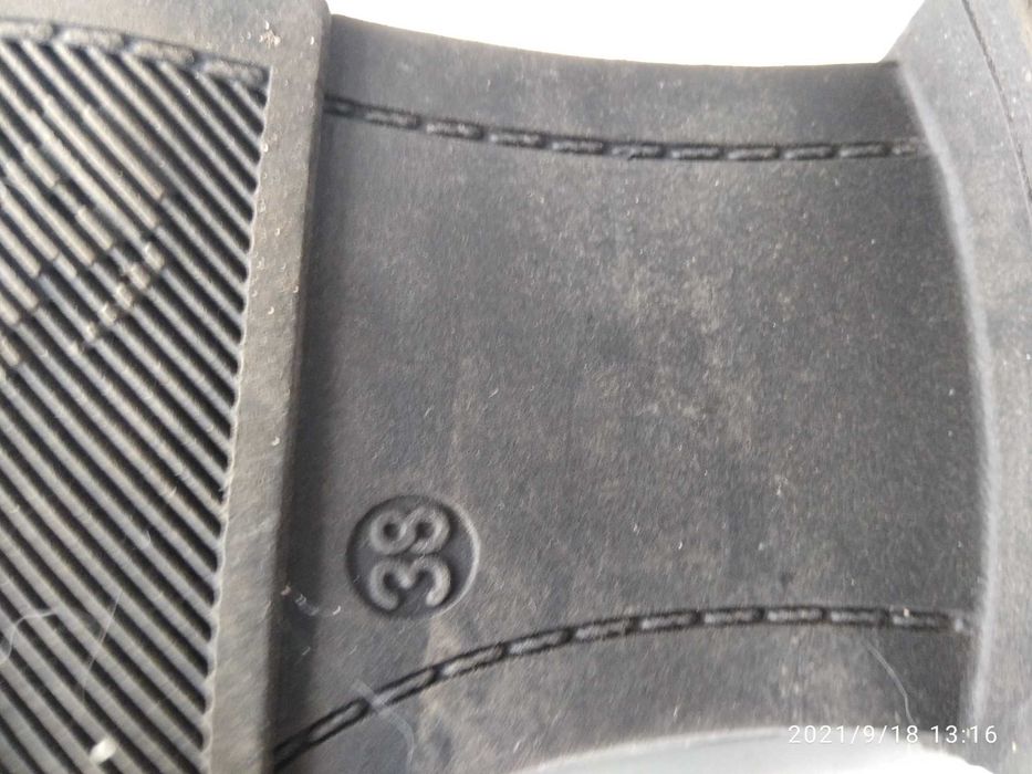 Продам туфли черные