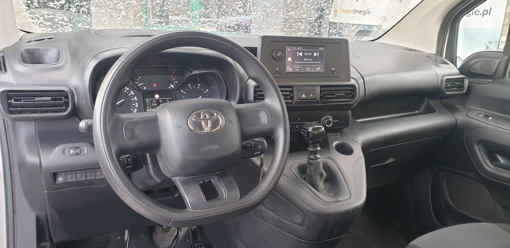 Toyota proace city verso long combi