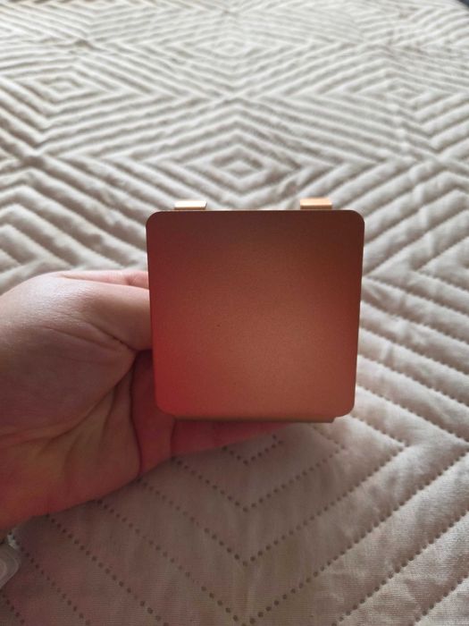 Suporte Metálico para Telemóvel ou Tablet – Rose Gold