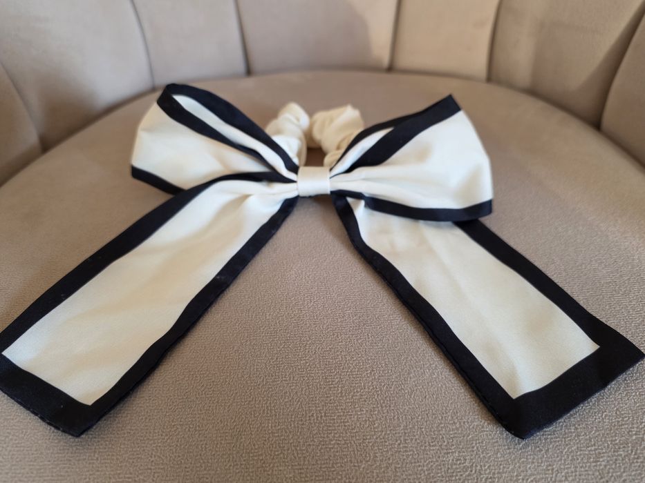 Gumka do włosów z kokardą