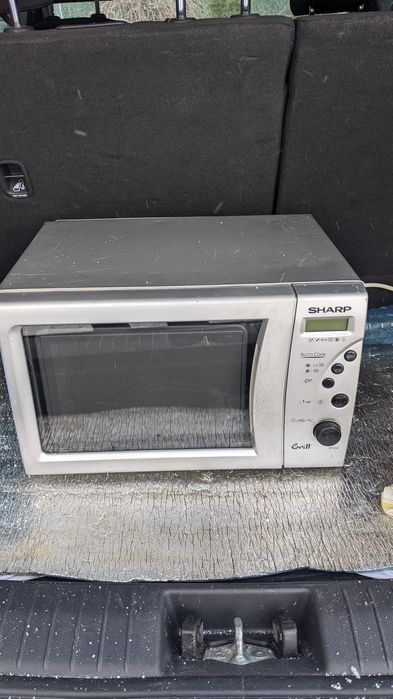 Продам мікрохвильову піч LG