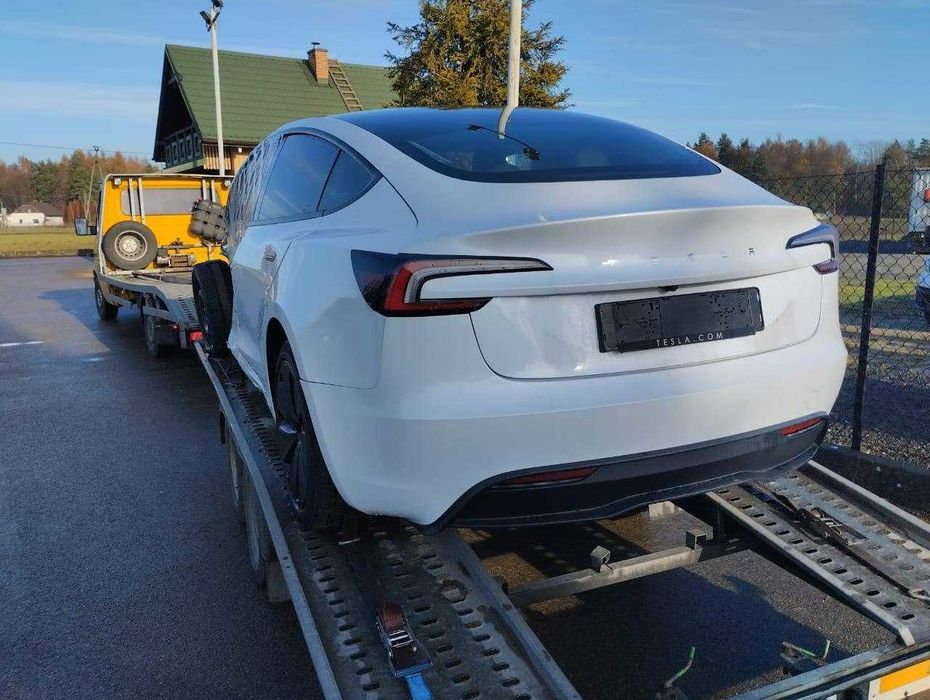Розборка Tesla Model 3/Y Рівне