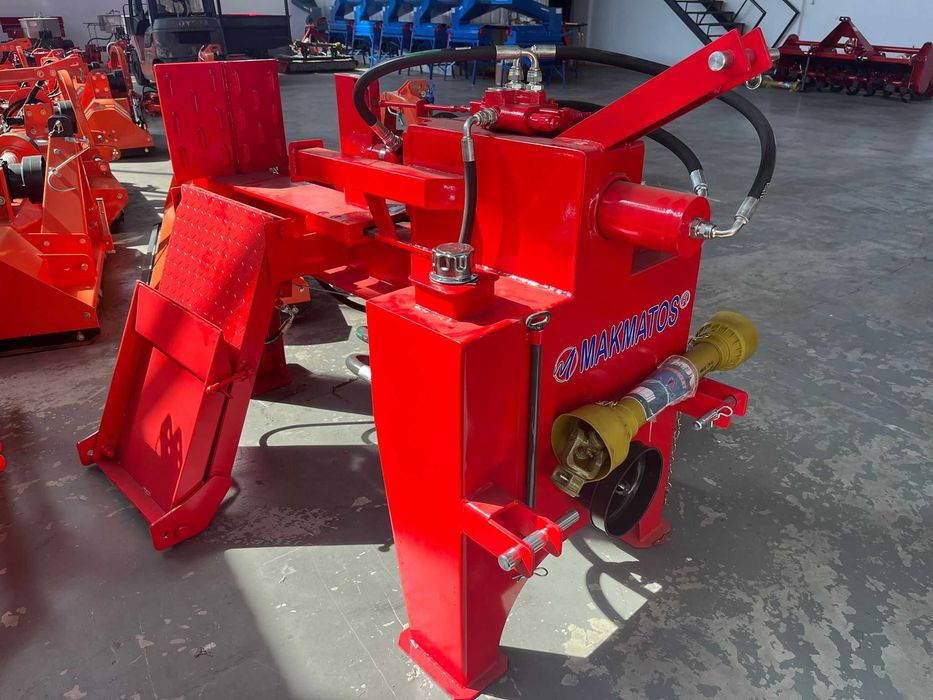 Rachador de lenha p/ trator 15T c/ Plataforma elevatória NOVO