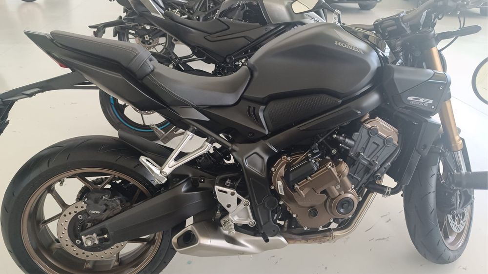 Honda CB650R E-Clutch