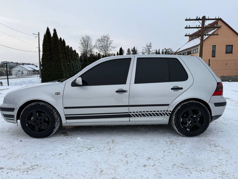 Продам Volkswagen Golf IV 1.6 газ/бензин, автомат
