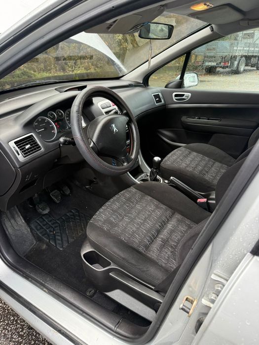 Venda de automovel Peugeot 307 /1400 Diesel , 5 portas , 5lugares.