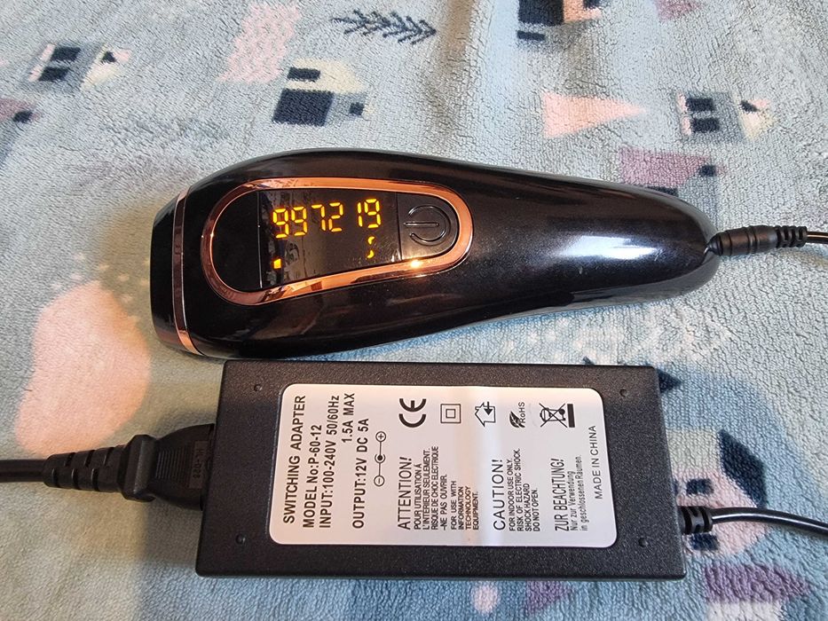 Laserowe urządzenie do bezbolesnego usuwania włosów, Depilator