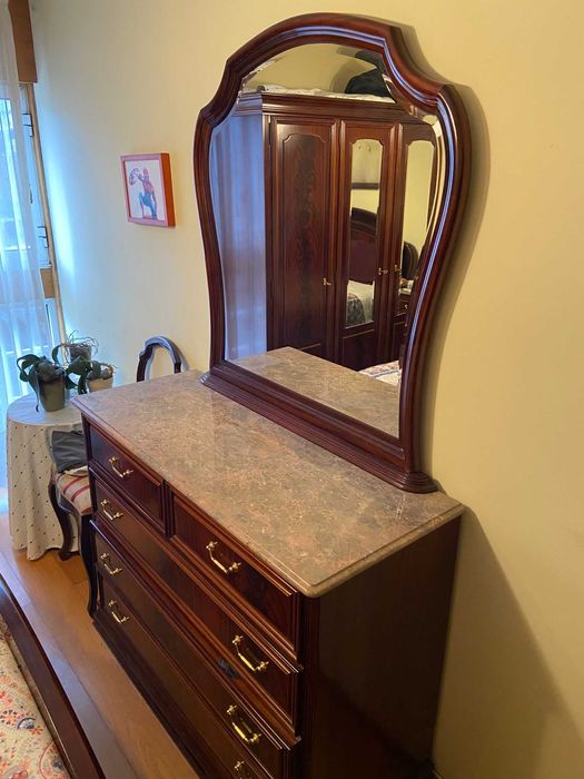 Cómoda para Quarto, estilo clássico