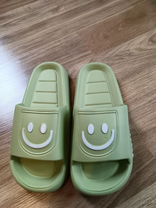 Świetne klapki 38-39 Tanio!!!