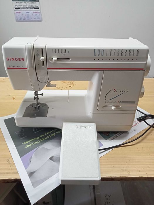 Máquina de costura Singer