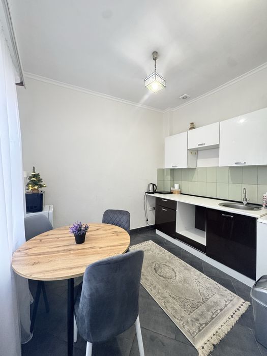 Здам квартиру подобово, погодинно в центрі міста.Сьогодні вільно !