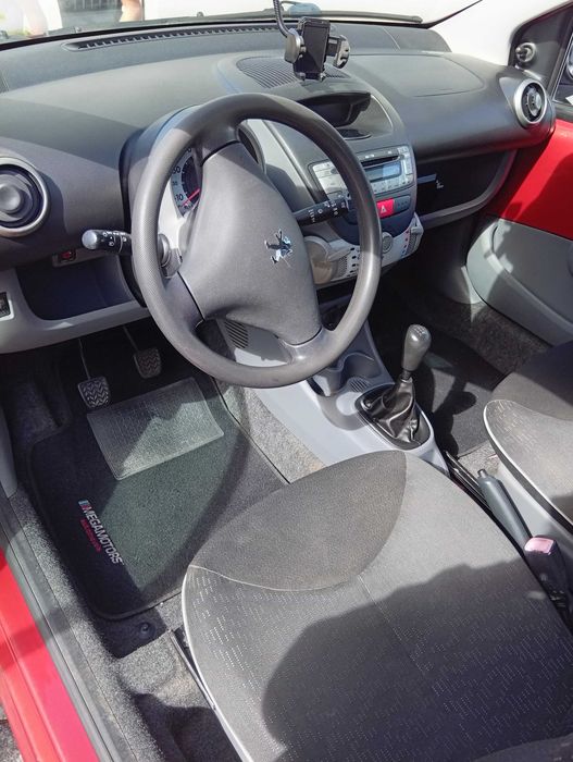 Carro, Peugeot ano 2009