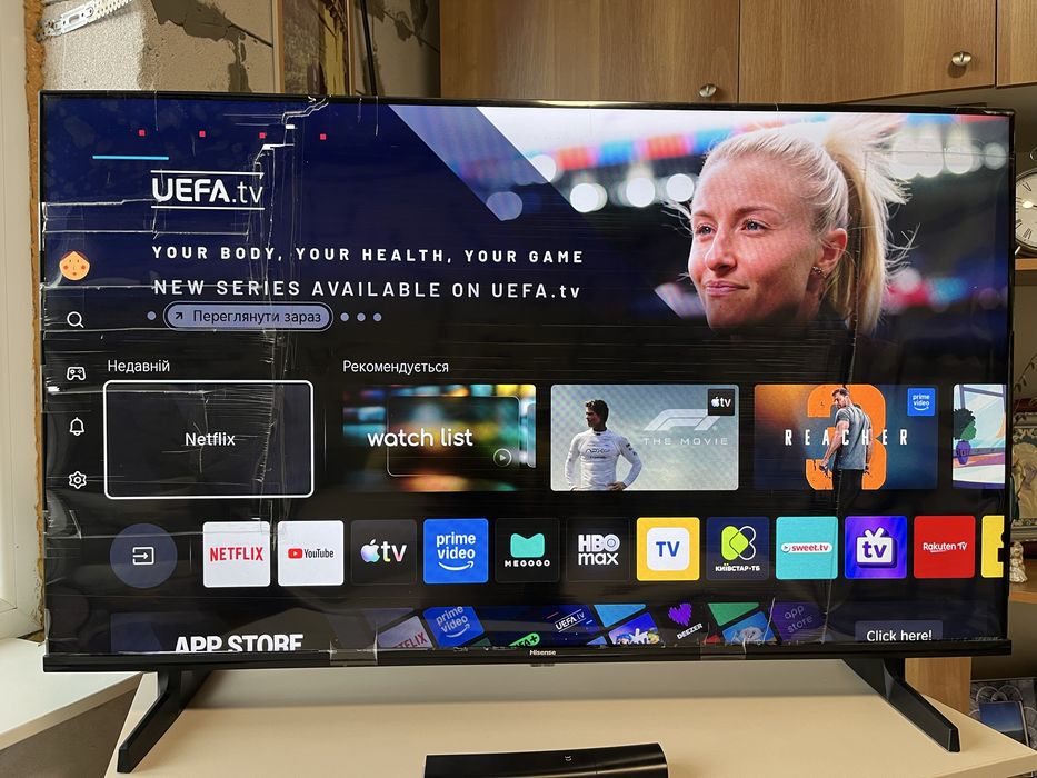 Новий телевізор Hisense 43”