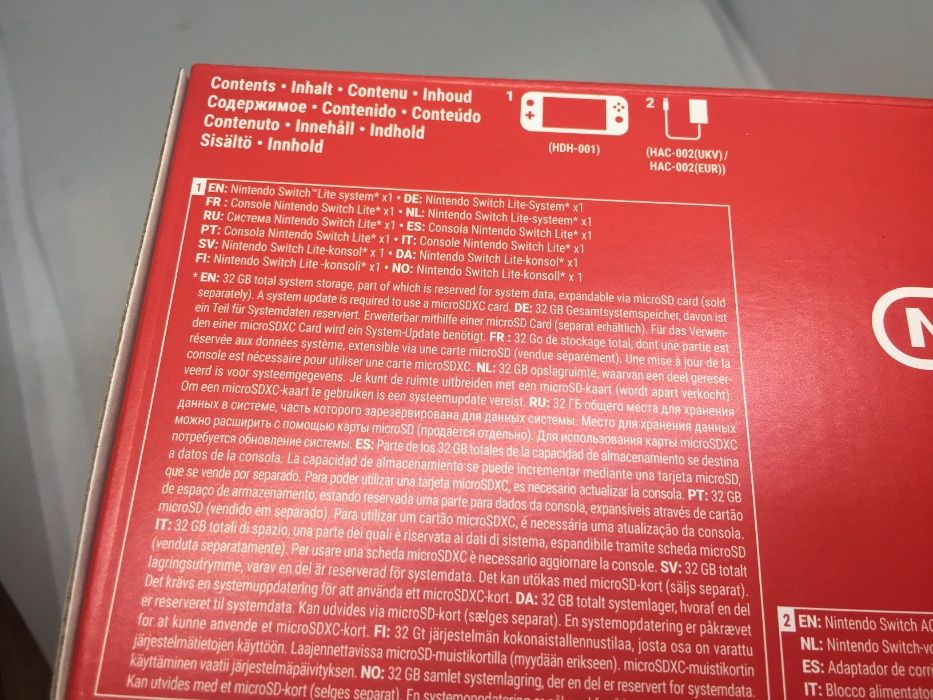 Consola Nintendo Switch lite Pokémon Zacian & Zamazenta NOVA