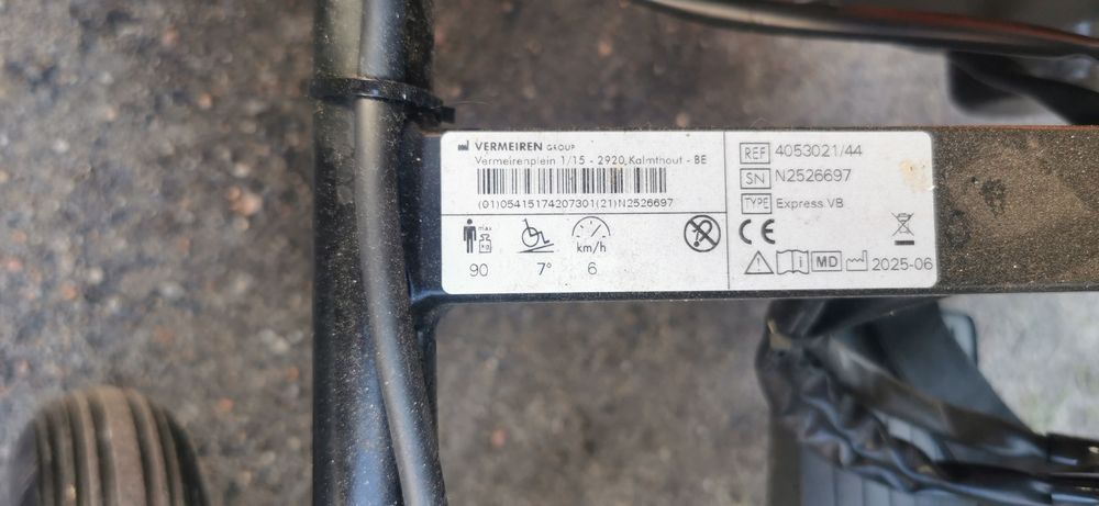 Wózek inwalidzki elektryczny