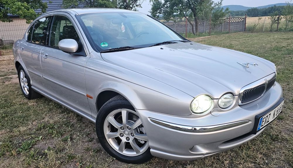 Jaguar X-Type