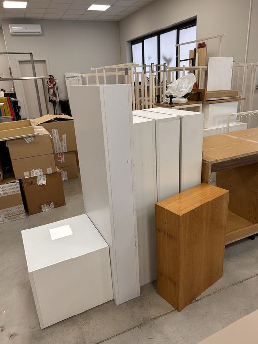 podesty ekspozycyjne, podest na witrynę, podest pod kwiaty