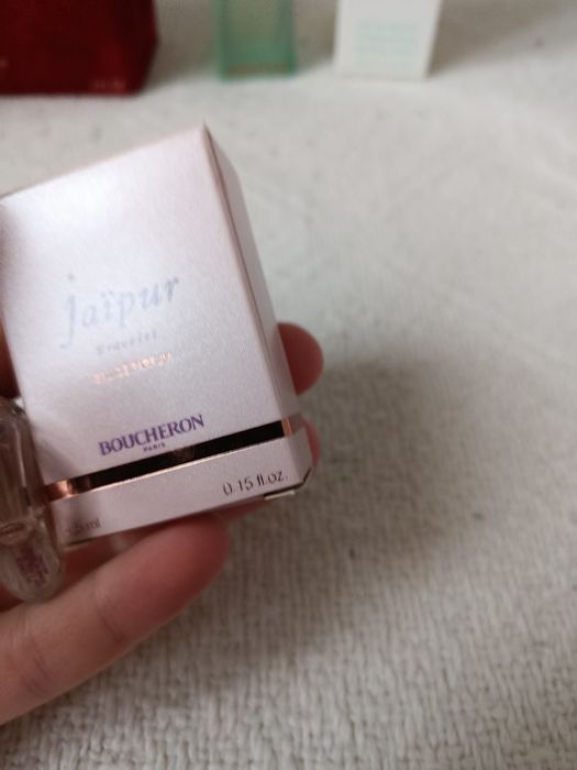 Лот оригінальних парфумів