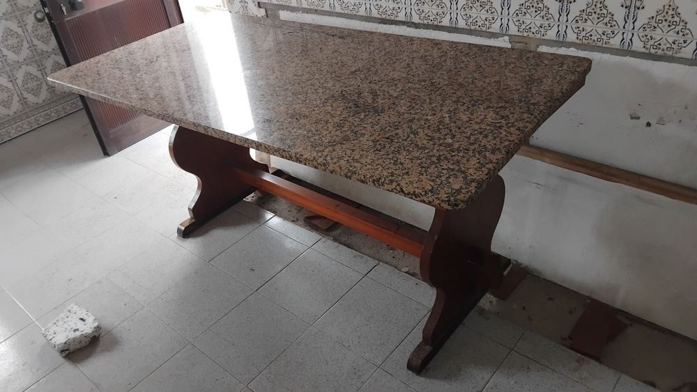Mesa de jantar granito