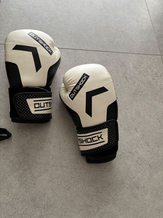Kask bokserski i rekawice