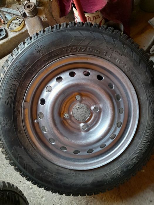 Зимова Резина, ЛАНОС-СЕНС,175/70R13