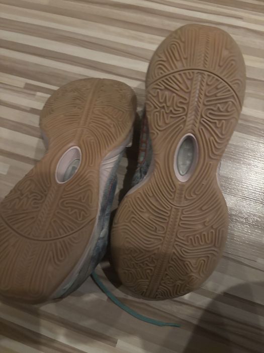 buty do kosza Nike LeBron 21 Aragonite 40,5 koszykówka używane