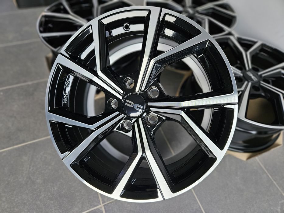 DACIA Duster III 17 " Nowe 5x114,3 Duster 2025 Felgi Czarne Alufelgi