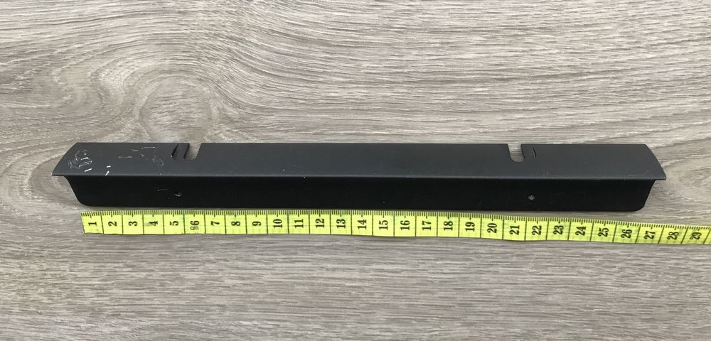 Алюминиевая планка для крепления на стену 26см