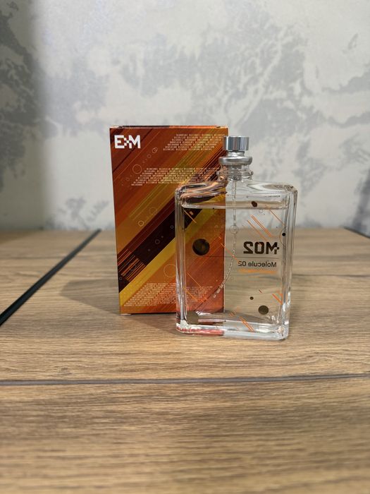 Продам духи оригинал Molecule 02