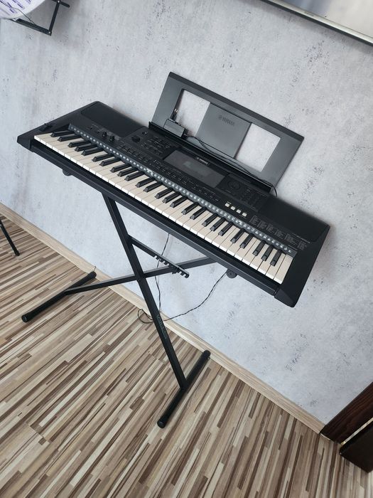 Keyboard YAMAHA PRS E 423 jak nowy