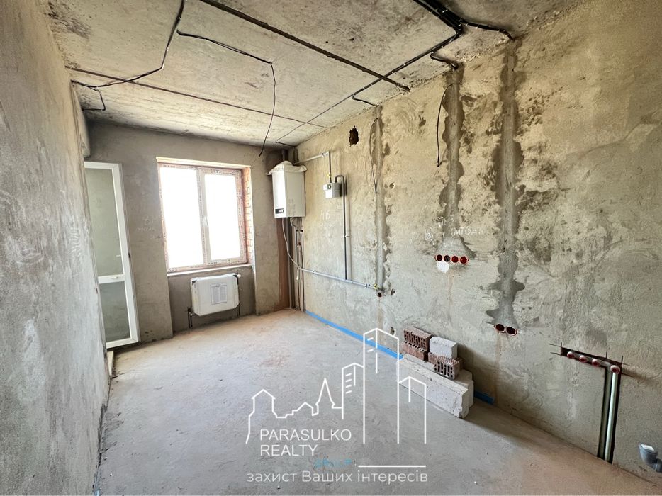 Продам 2-х кімнатну квартиру під чистовий ремонт!
