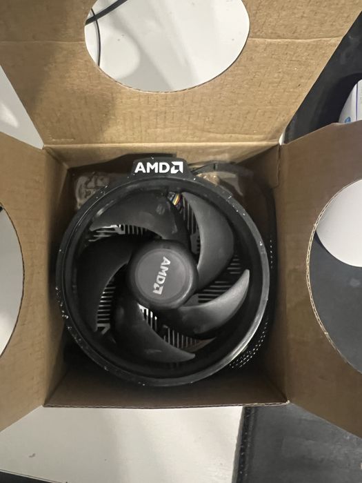 Процесор AMD Rayzen 5 4500