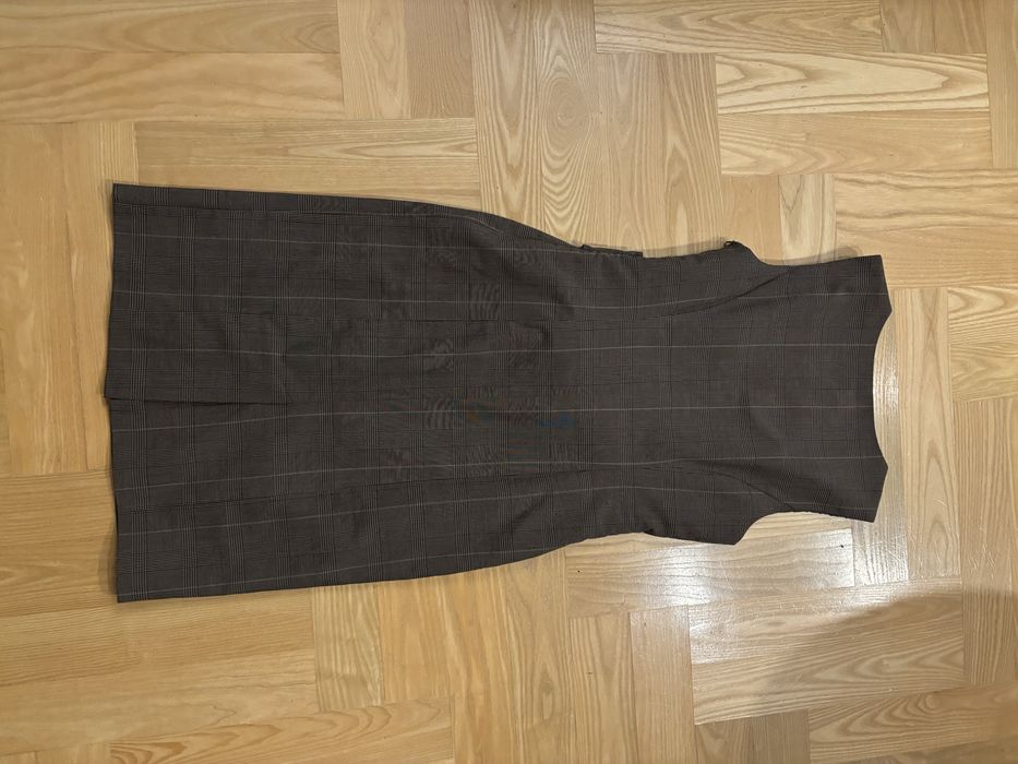 Sukienka szara ołówkowa elegancka casual