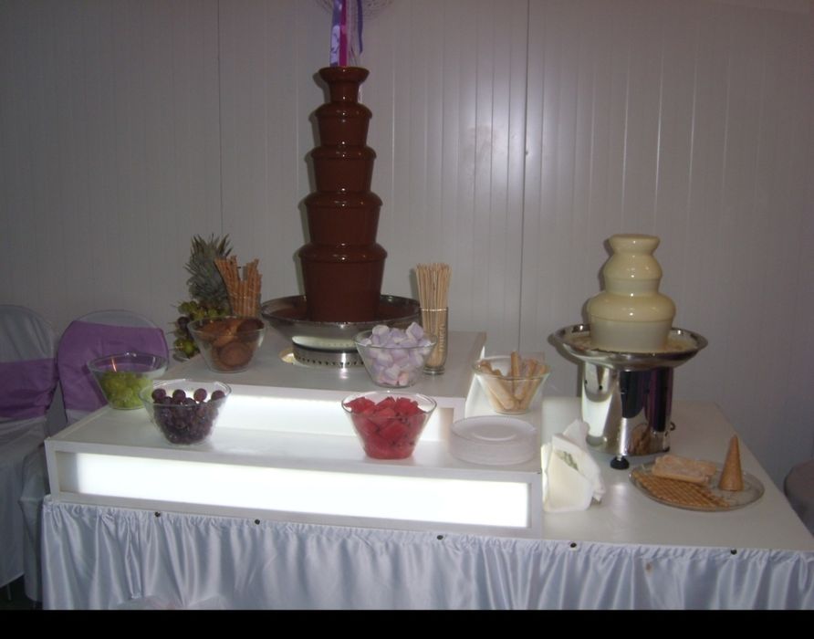 Fontanna czekoladowa wynajem na wesela, imprezy