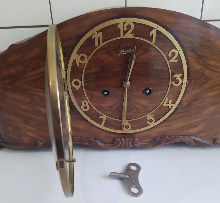 Zegar kominkowy Junghans