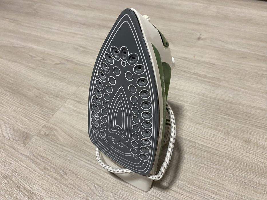 Продам праску  magio 2000w з парою