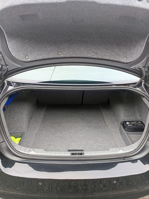 BMW 325i - E90 - 2007.