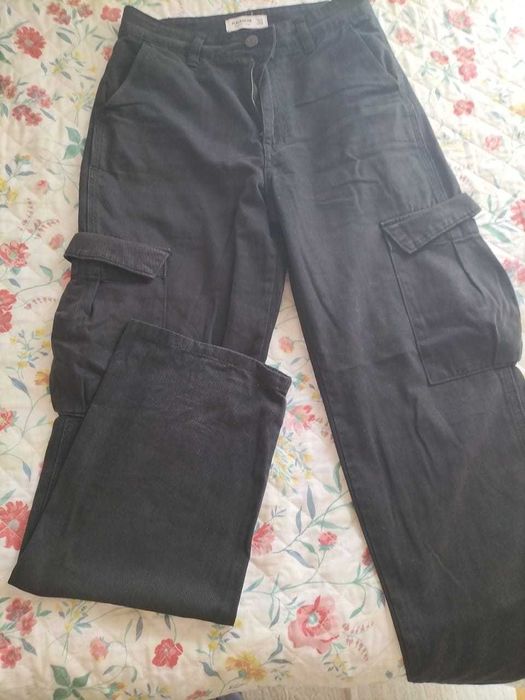 Roupa (calças, sweat)