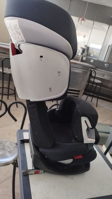 Cadeira Auto Cybex Pallas 2-Fix (Grupo 1/2/3 - 9kg a 36kg) Isofix