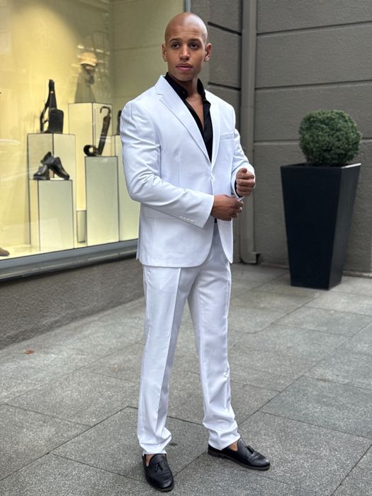 Чоловічі комюми ( оренда) прокат.Салон Laura-style