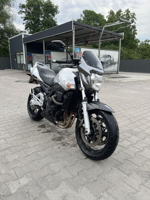 Suzuki gsr 600 2008 року