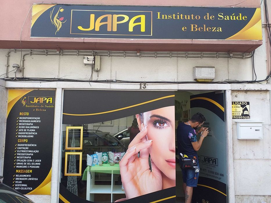 Publicidade Vitrines - Decoração de Montras - publicidade em Vinil