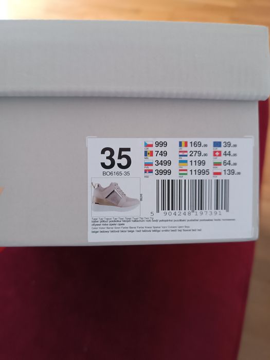 Adidasy damskie .Nowe. JENNY FAIRY.