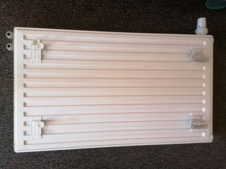 Grzejnik panelowy 90x52x11